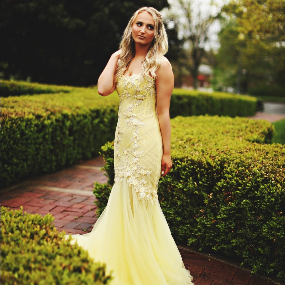Sherri Hill prom dress